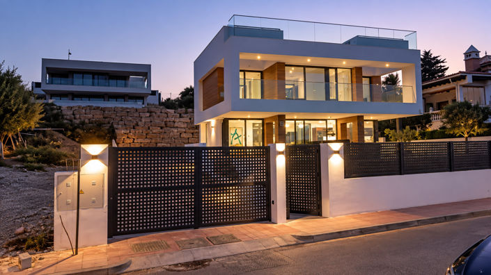 Image No.2-Villa de 3 chambres à vendre à Estepona
