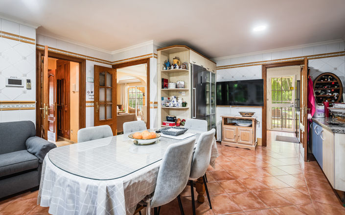 Image No.34-5 Bed Villa for sale