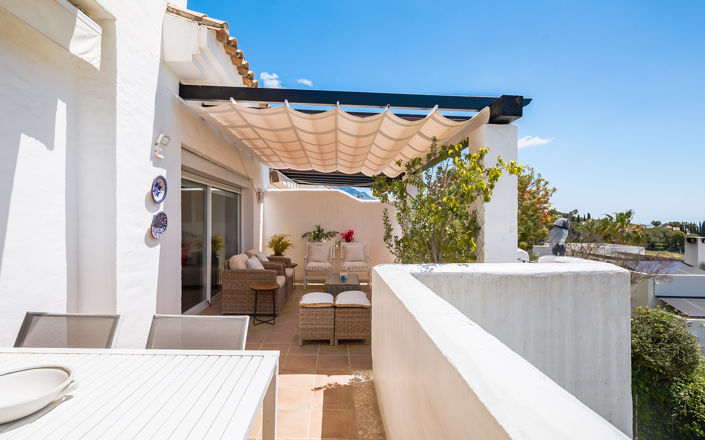 Image No.27-2 Bed Property for sale