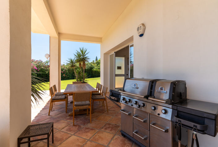 Image No.27-5 Bed Villa for sale
