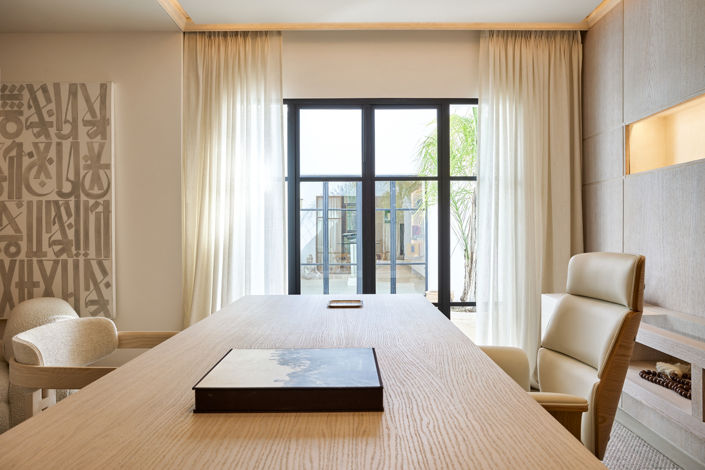 Image No.11-6 Bed Property for sale