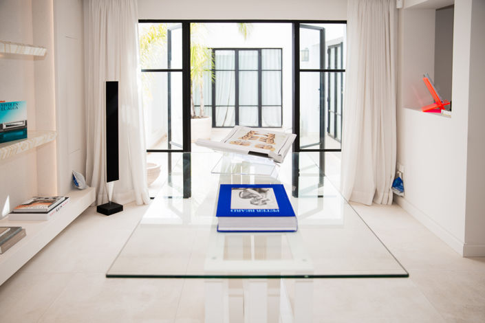 Image No.5-6 Bed Property for sale