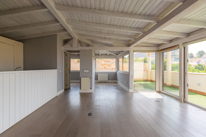 Image No.39-5 Bed Property for sale