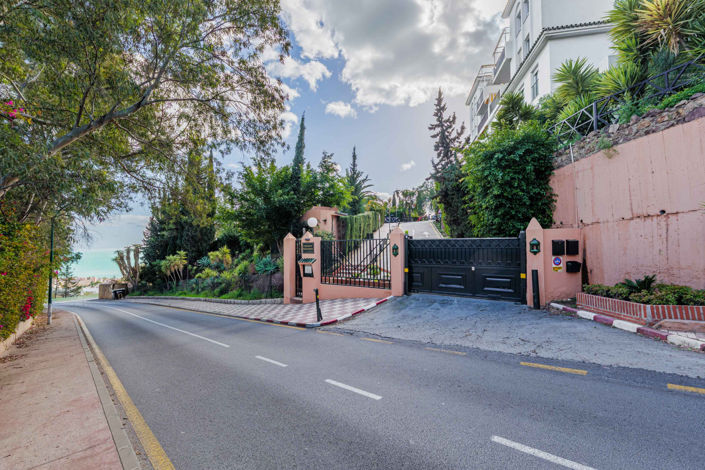 Image No.45-4 Bed Property for sale