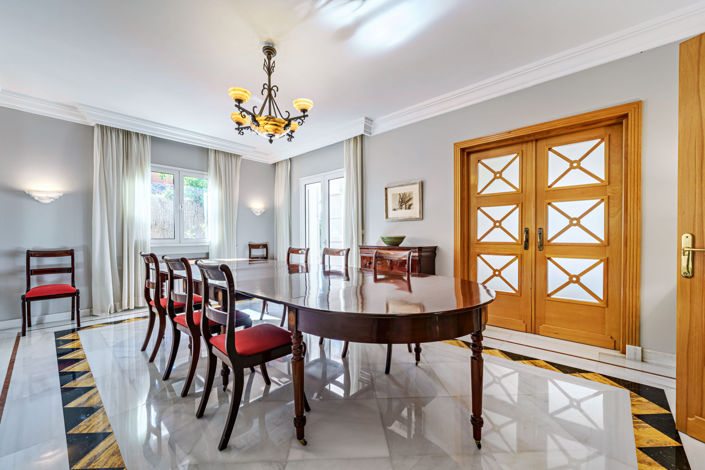 Image No.11-6 Bed Villa for sale