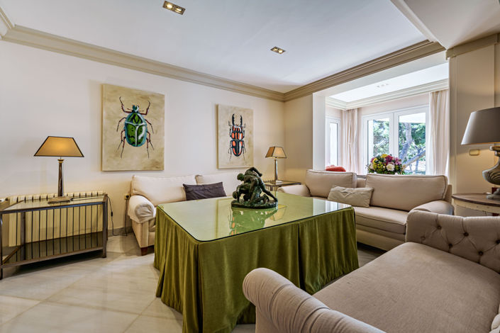 Image No.15-6 Bed Villa for sale