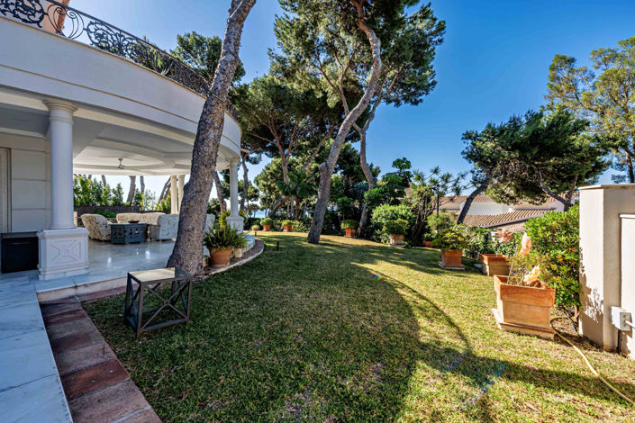 Image No.21-6 Bed Villa for sale