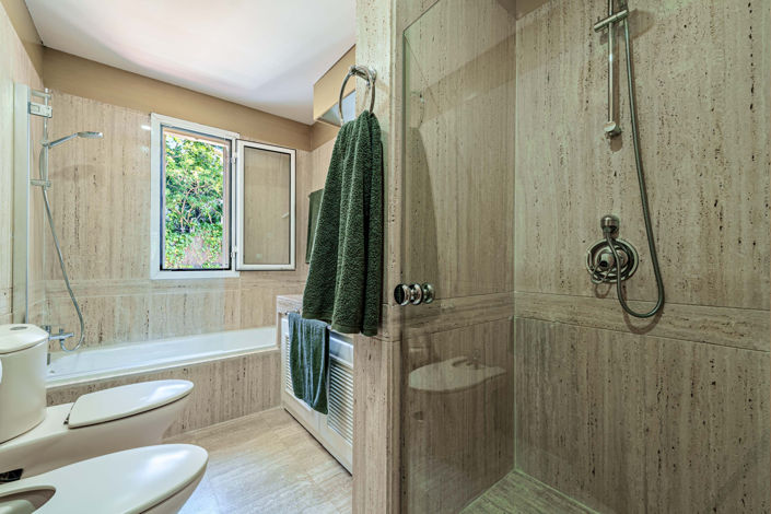 Image No.27-6 Bed Villa for sale