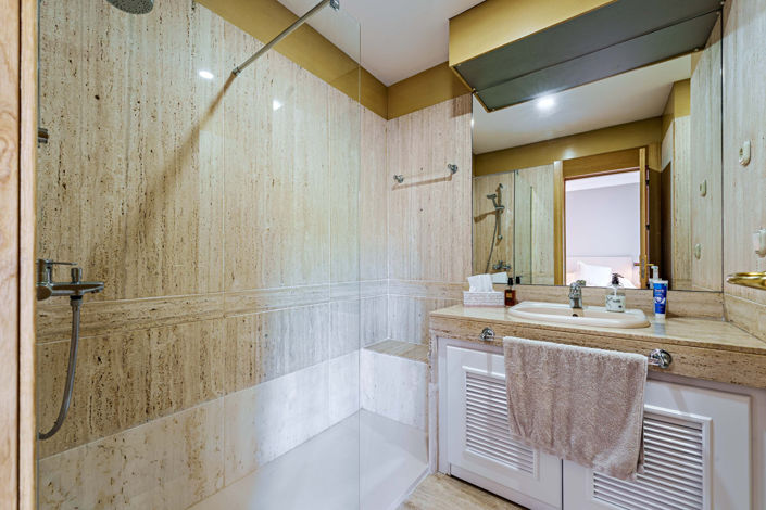 Image No.34-6 Bed Villa for sale