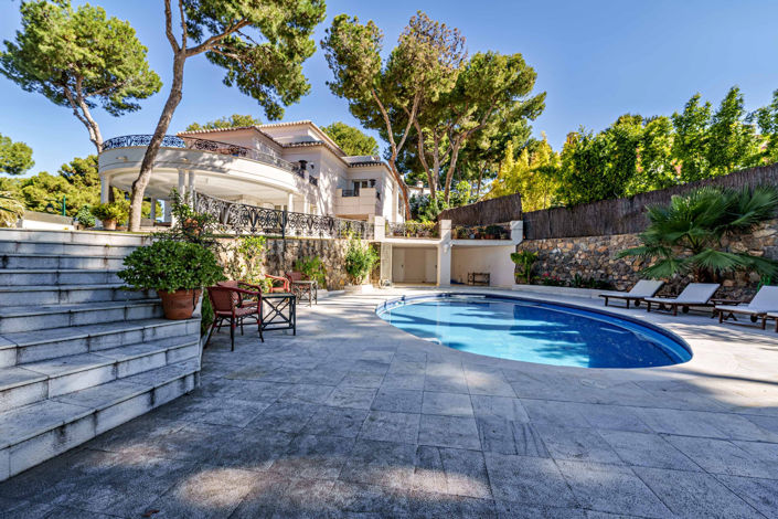 Image No.4-6 Bed Villa for sale