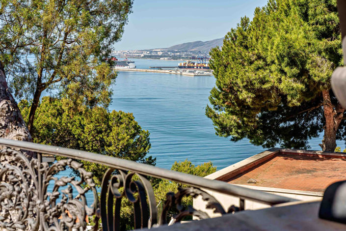 Image No.42-6 Bed Villa for sale