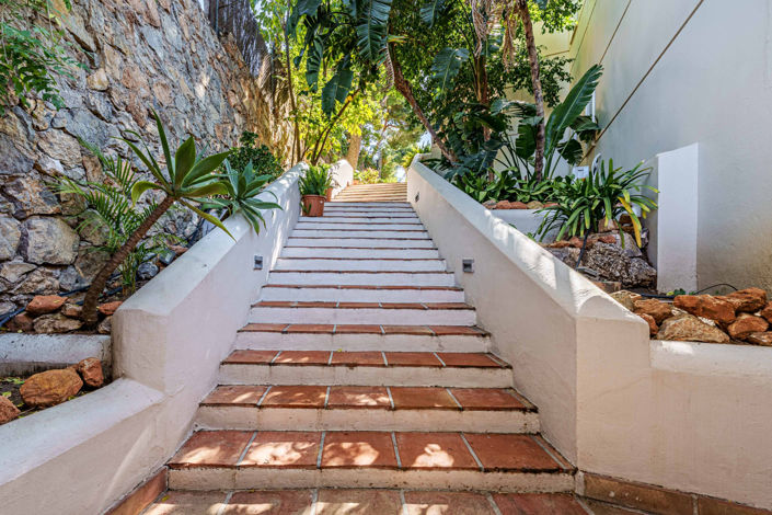 Image No.49-6 Bed Villa for sale