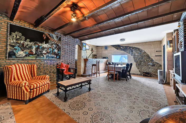 Image No.15-3 Bed Villa for sale