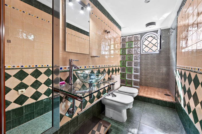 Image No.26-3 Bed Villa for sale