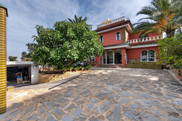 Image No.42-3 Bed Villa for sale