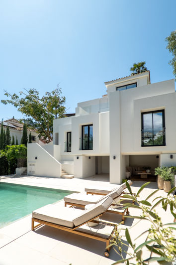 Image No.29-5 Bed Villa for sale