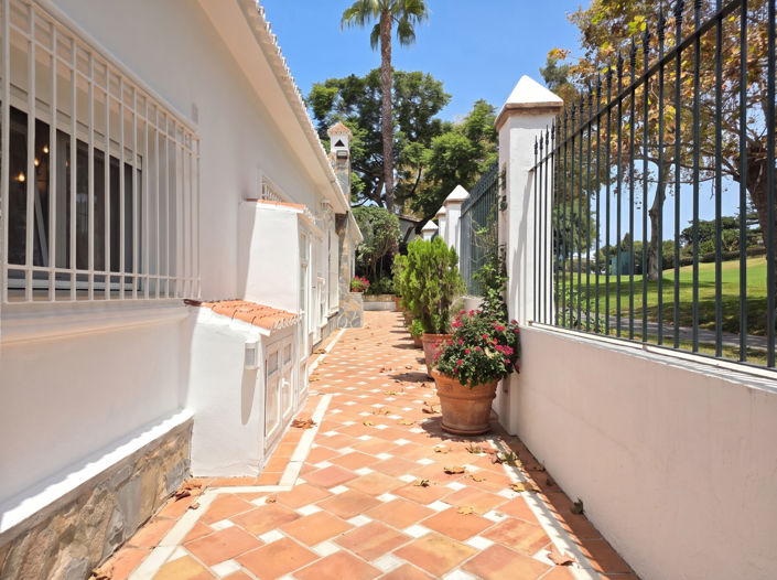 Image No.20-3 Bed Villa for sale