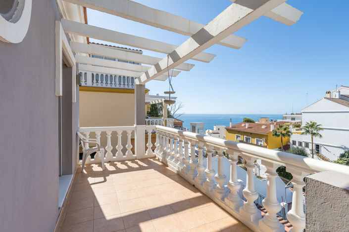 Image No.17-6 Bed Villa for sale