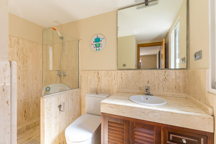 Image No.23-6 Bed Villa for sale