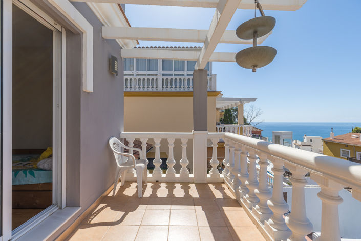 Image No.27-6 Bed Villa for sale