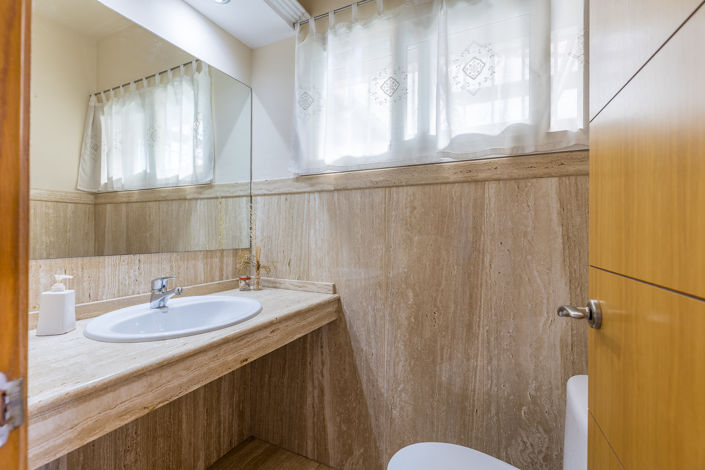 Image No.28-6 Bed Villa for sale