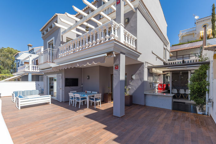 Image No.34-6 Bed Villa for sale