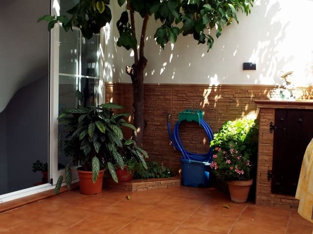 Image No.3-3 Bed Townhouse for sale