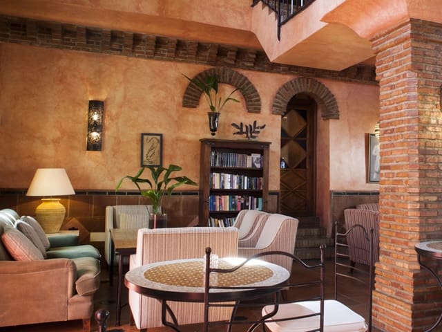 Image No.10-11 Bed Hotel for sale