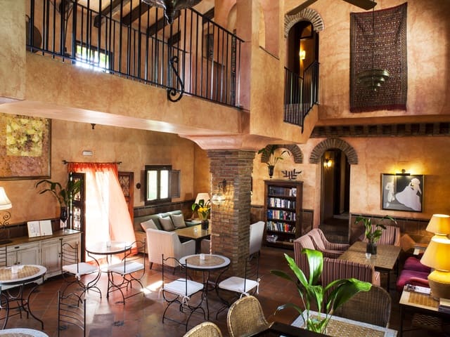 Image No.2-11 Bed Hotel for sale