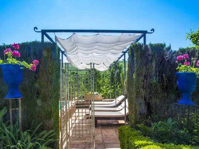 Image No.23-11 Bed Hotel for sale