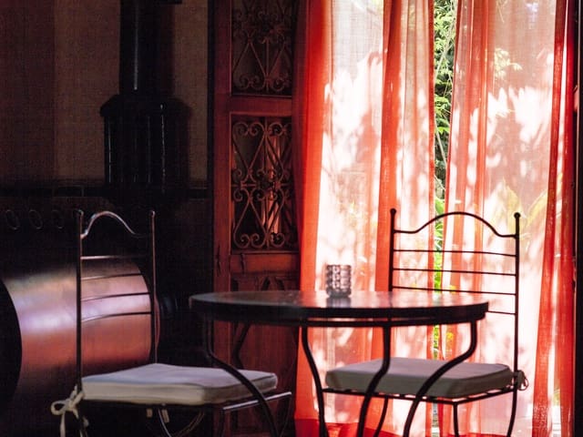 Image No.7-11 Bed Hotel for sale