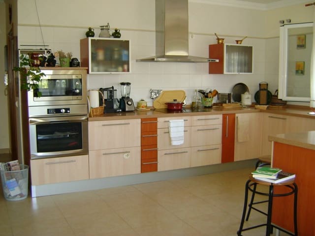 Image No.7-3 Bed Country House for sale