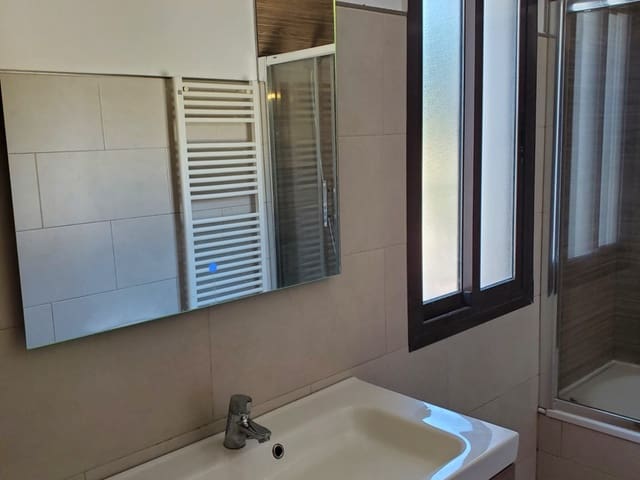 Image No.19-3 Bed Country House for sale