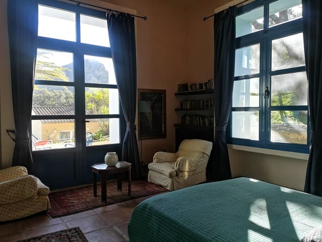 Image No.10-7 Bed Country House for sale