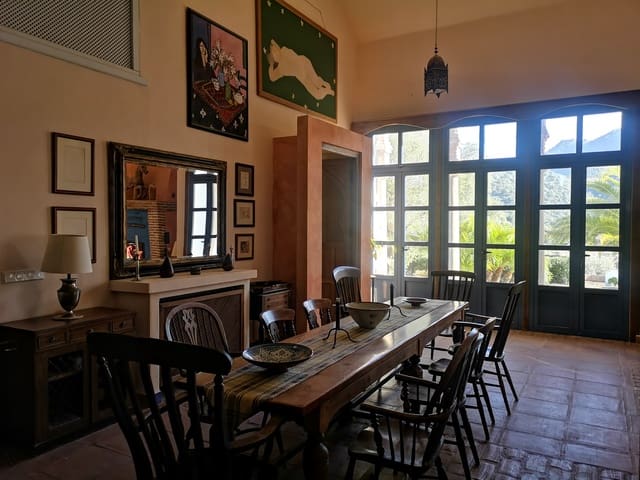 Image No.22-7 Bed Country House for sale