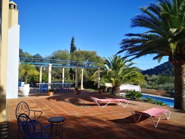 Image No.33-7 Bed Country House for sale