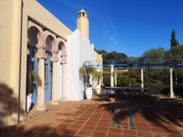 Image No.34-7 Bed Country House for sale