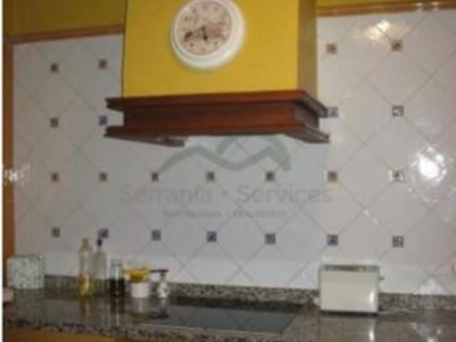 Image No.10-1 Bed Country House for sale