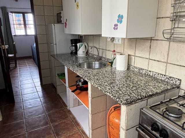 Image No.16-3 Bed Townhouse for sale