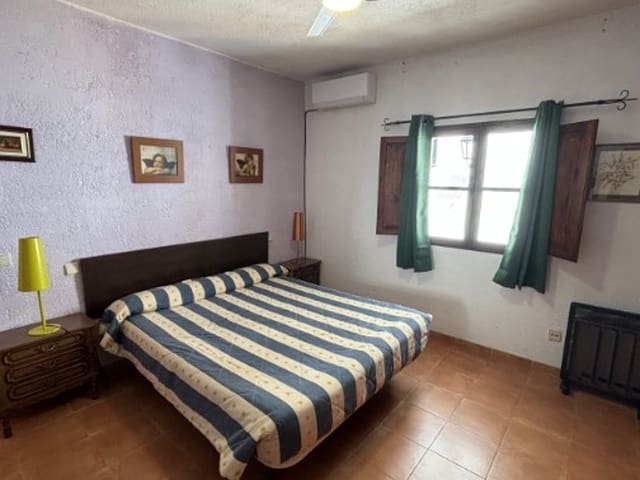 Image No.2-3 Bed Townhouse for sale