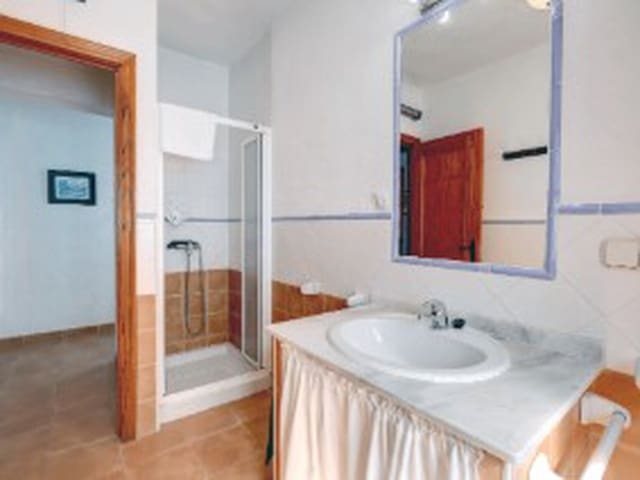 Image No.3-3 Bed Townhouse for sale