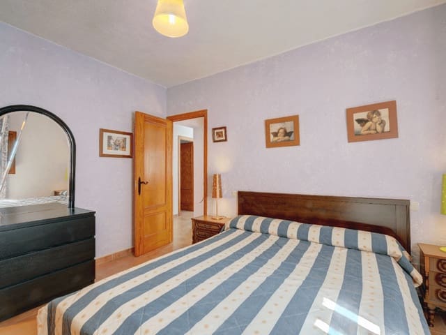 Image No.5-3 Bed Townhouse for sale