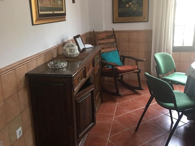 Image No.17-7 Bed Country House for sale