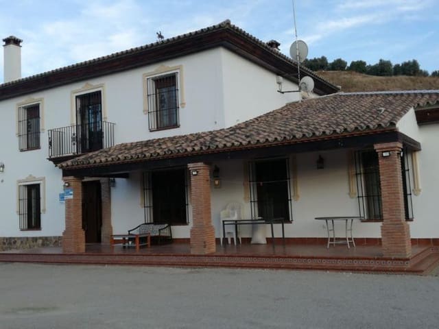 Image No.4-7 Bed Country House for sale