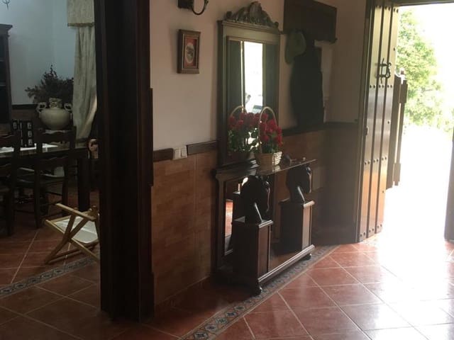 Image No.6-7 Bed Country House for sale