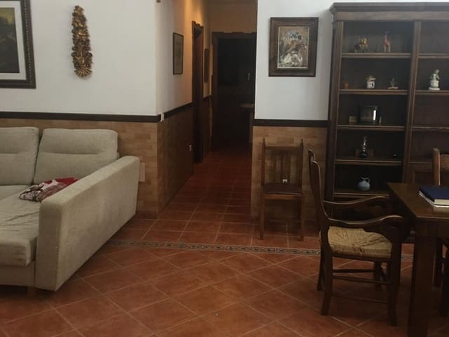 Image No.9-7 Bed Country House for sale