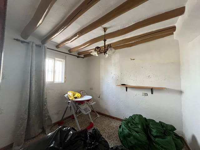 Image No.13-5 Bed Townhouse for sale