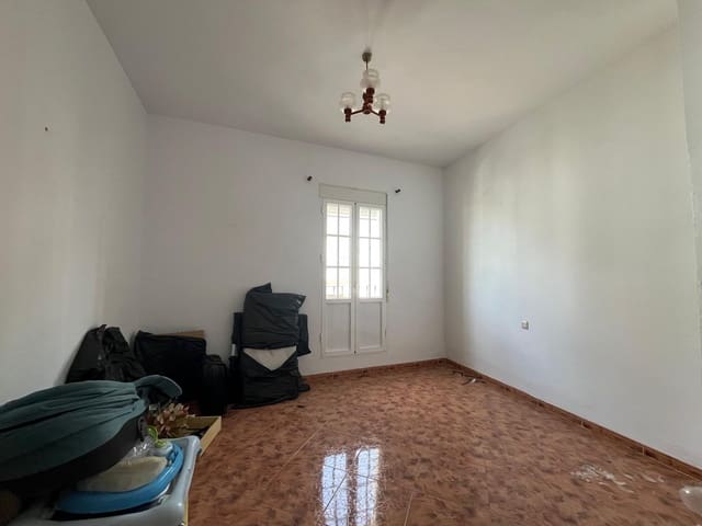 Image No.8-5 Bed Townhouse for sale