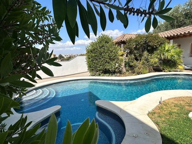 Image No.9-5 Bed Villa for sale