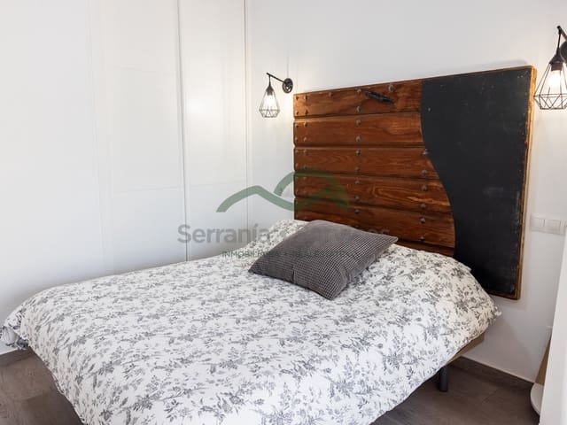 Image No.30-2 Bed Country House for sale